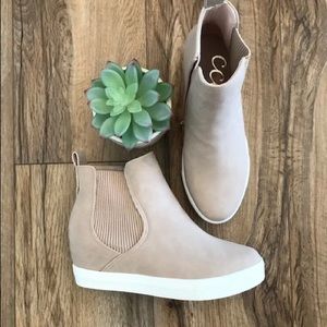 Chelsea Wedge Sneaker